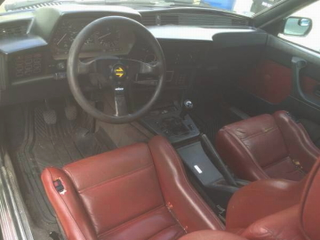 Illustration for article titled For $2,800, This 1983 BMW 633CSI Could Be Your Coupe D'état